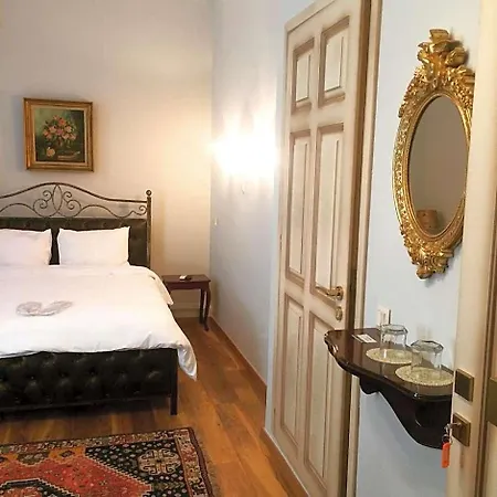 Le Bijou Luxury &