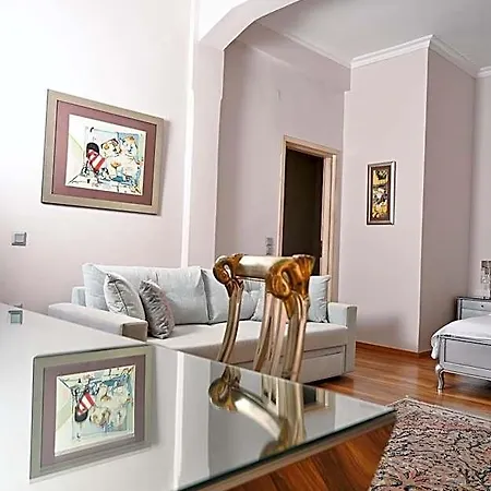 Le Bijou Luxury & מלון וריה
